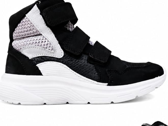 Track by Bunnies Rene Rally Black — Breedte 3.5